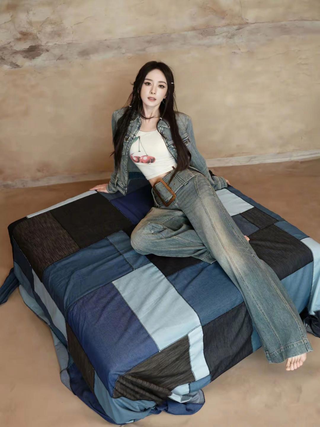 杨幂在露脚这个领域绝对排名第一 