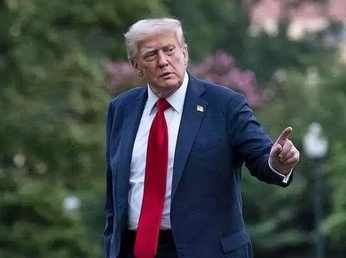 一位美籍华人说了实话，之所以很多小国，宁愿得罪中国，也不愿意得罪美国，是因为一旦