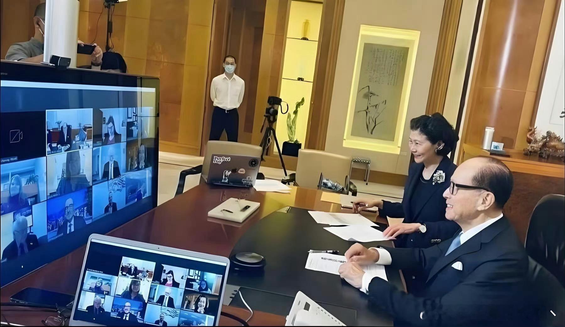 网友发的李嘉诚办公室， 真是这样的吗？ 