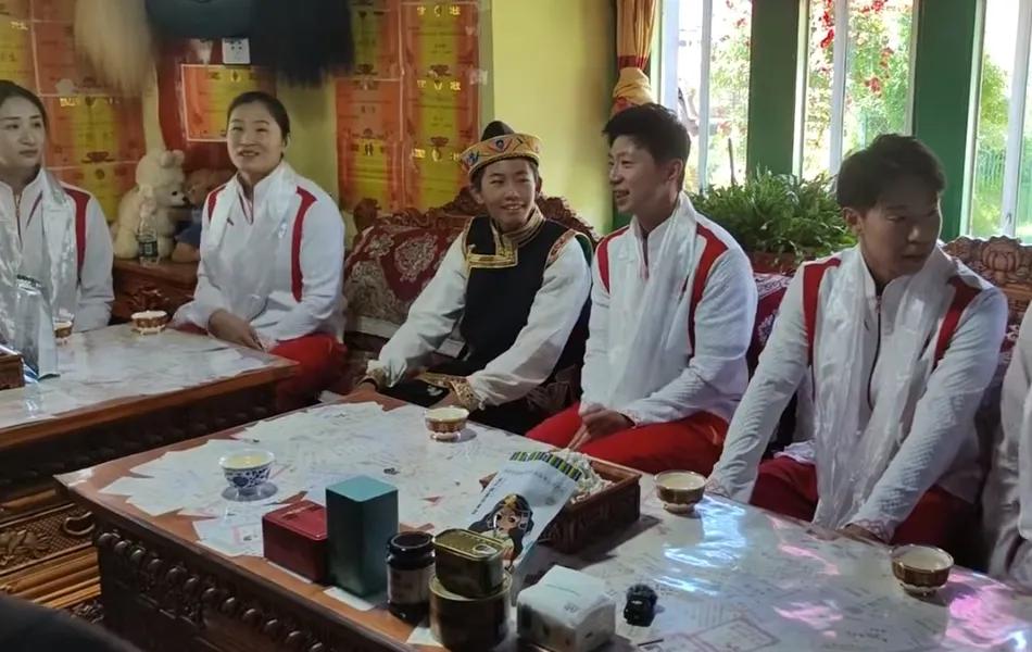马龙首次公开回应退役传闻，一席话催人泪下，央视人民日报发文力挺
最近几天，巴黎奥