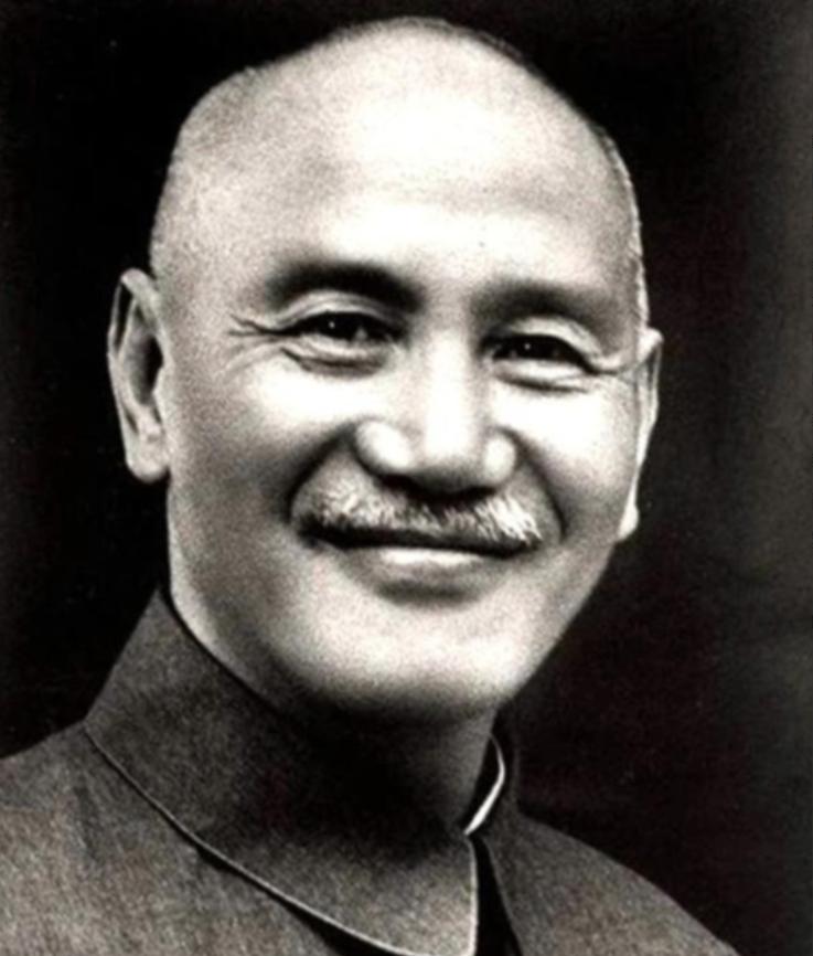 蒋介石能力到底怎么样？周恩来的评价最准确到位，说起蒋介石这个人，历史书上写得不少