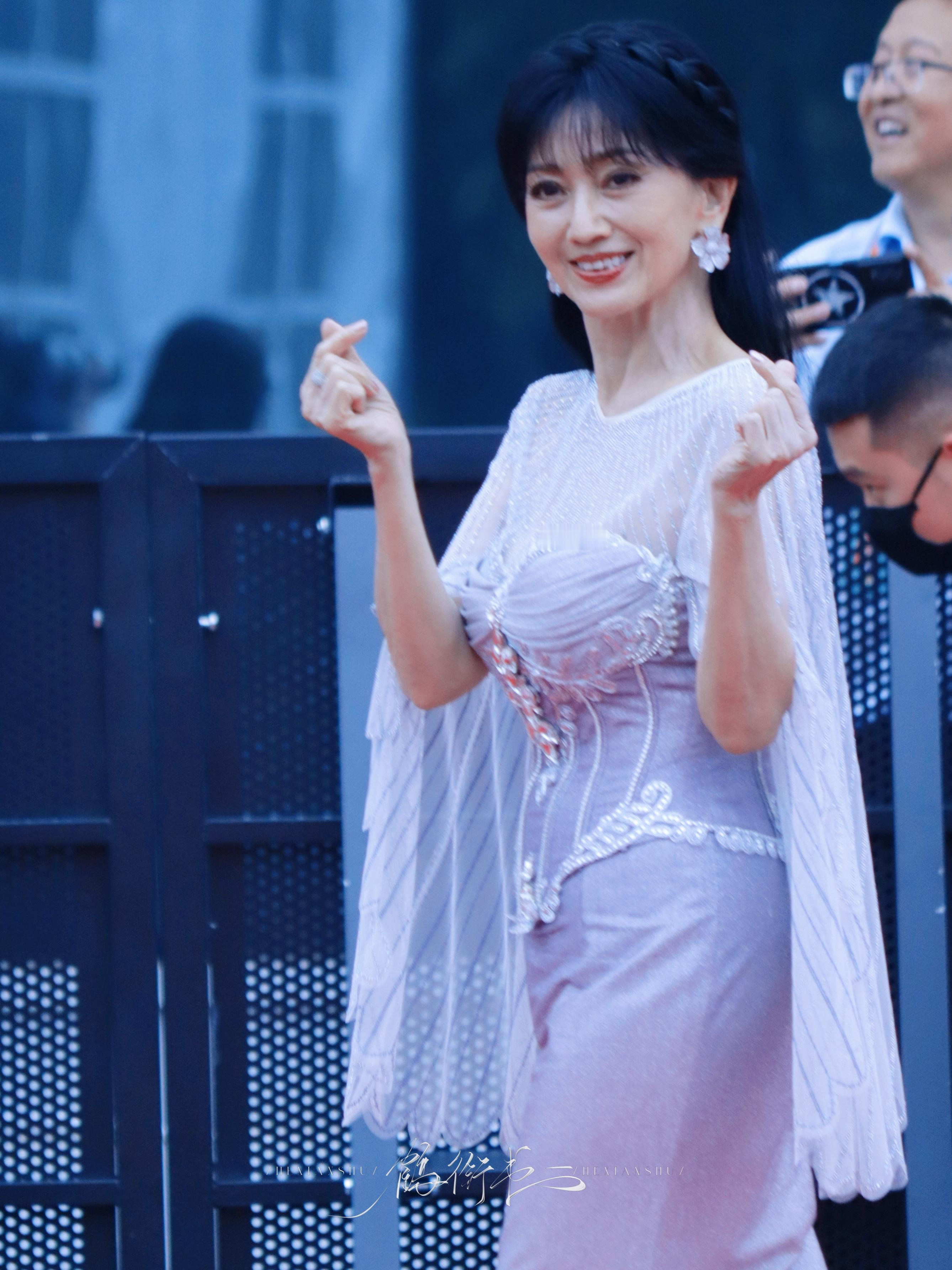 赵雅芝[超话]  这简直就是天仙！​​​