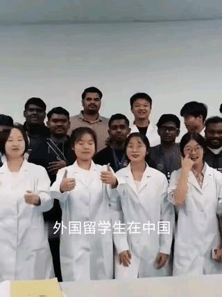 有件事情大家发现没有，不管全世界的人对印度人的态度如何，却根本影响不了他们的蜂拥