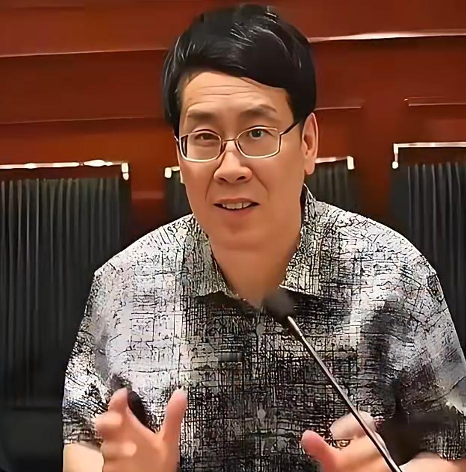 宗泽后为什么和杜建英联手，毁掉了宗庆后生前经营了多年的好名声？这是在破釜沉舟。