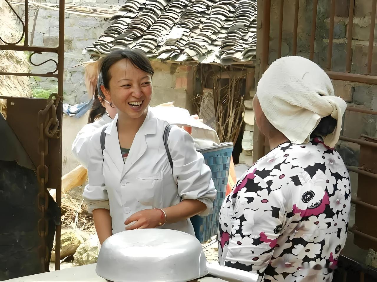 原本以为是女主为了追随丈夫，辞去大城市高薪工作的狗血剧情，没想到两个月后丈夫离开