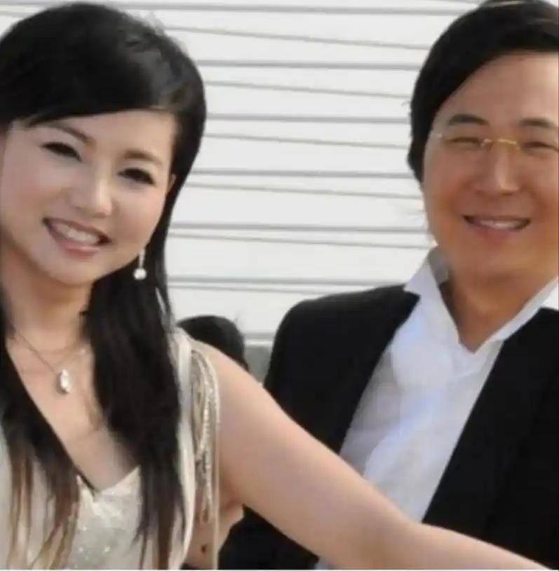 廖昌永把四川农村的老母亲接到上海一起住，妻子王嘉一句话“妈就是妈，来了就住客房”
