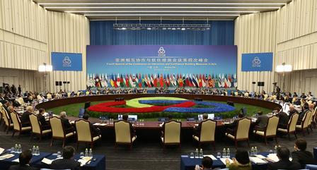 10月12日，外交部正式对外宣布，中共中央政治局委员、外交部长王毅将作为中方主席