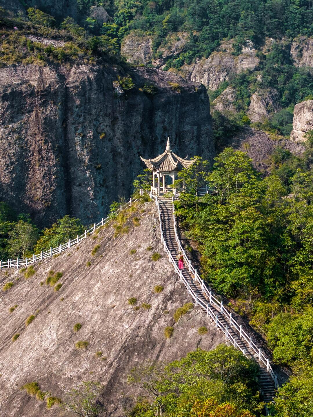 来雁荡山怎么玩，看这篇就够了！🚝