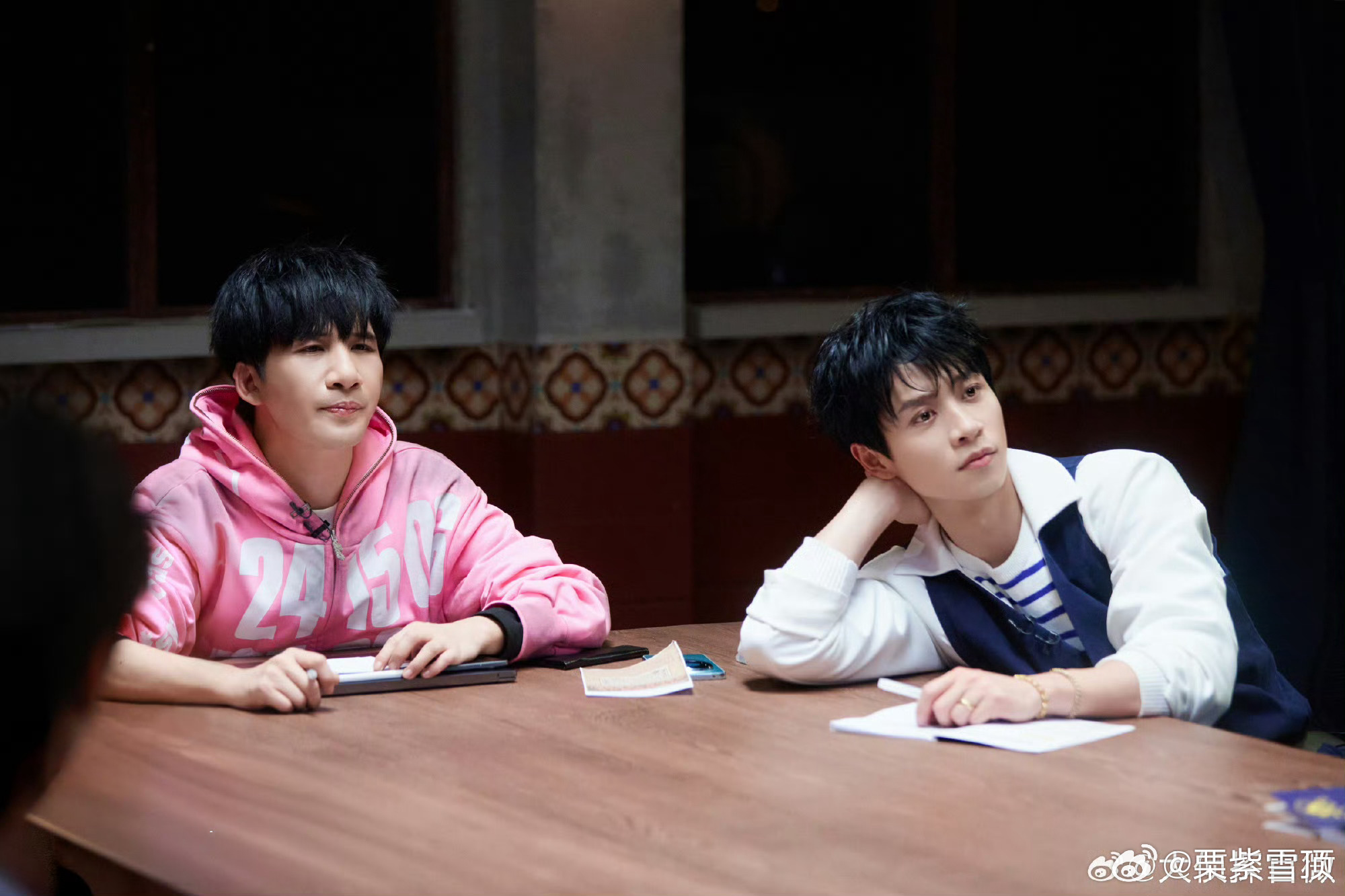 大侦探 你们根本不懂这个大侦探有多好看熟人局的快乐加上超级精彩的案件，完全是我的