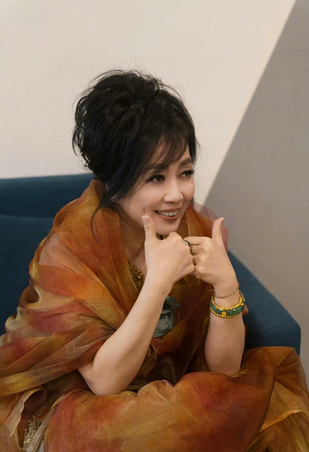 歌手首发阵容谁能唱满12期歌手2026经典演唱与全新改编接连上演，舞台精彩不间断