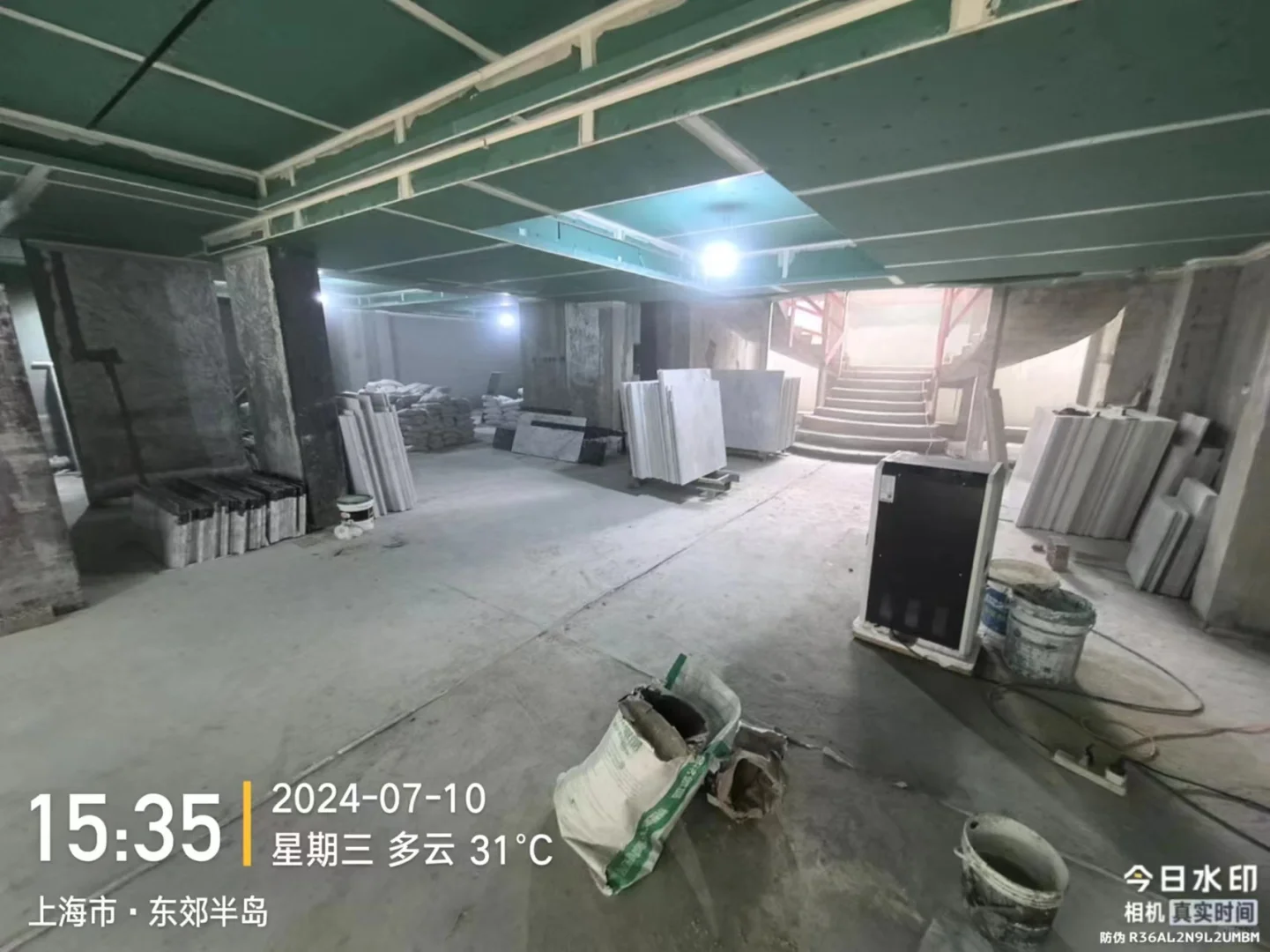 双跑楼梯豪宅工地