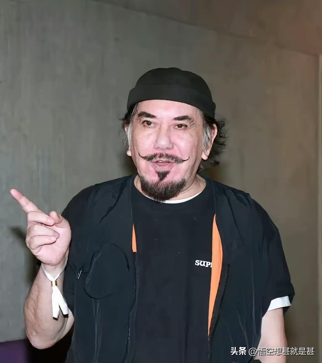 这家伙现在变成这样了，长得越来越像老外了，好好的日子不好好过，把自己的晚年生活过