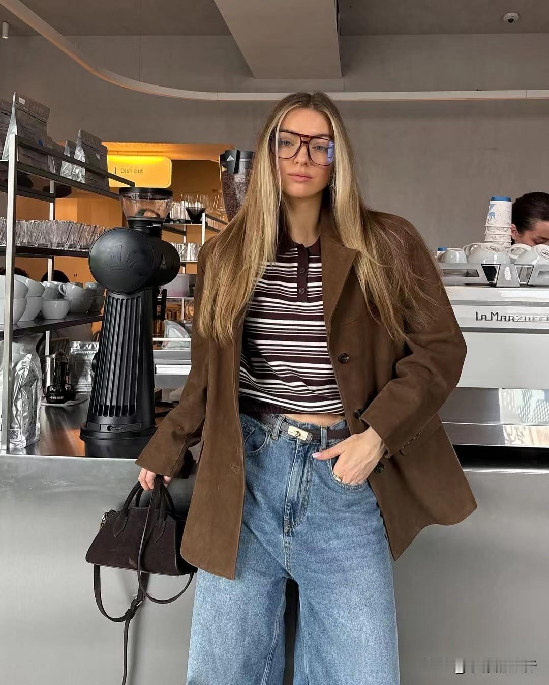 美搭社:跟着博主学穿搭
美搭技巧 美式美高穿搭 随性美搭 美国穿搭博 搭搭的变美