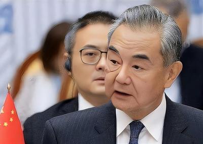 80分钟闭门会谈演双簧！菲假意求和碰瓷不止，坐等美方撑腰
 
近期南海局势上演极