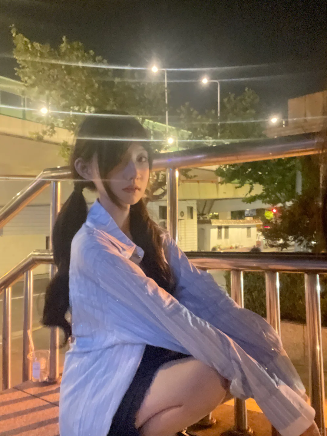 指尖触碰到冰冷屏幕 是我们心的距离