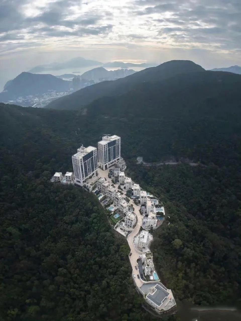 为什么香港富人都喜欢住山上了！这环境谁不爱 
