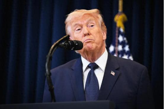 一觉醒来战局改写：伊朗转守为攻，美国要缩，以色列能撑多久
 
就在今天早晨，特朗