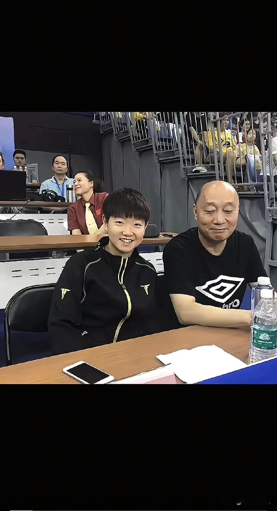 作为教练，一生能遇到几个真正的天才？更难得的是这个天才还懂得知恩图报。孙颖莎让杨