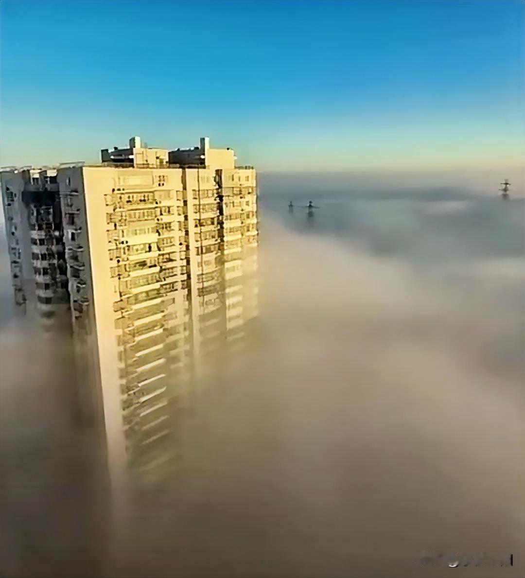 登山的时候我们常说到一句话叫“站的高看的远，买房子的时候很多人也会选择去买高层，