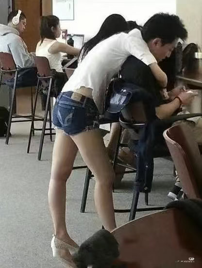 这图也太好笑了吧 