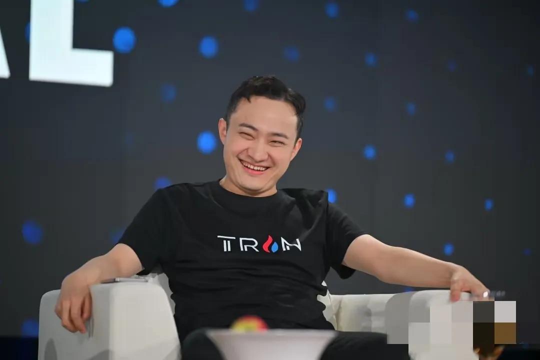 我突然有一种强烈的预感，
孙割这辈子估计可能很难再找对象了，
不是他没钱了，也不