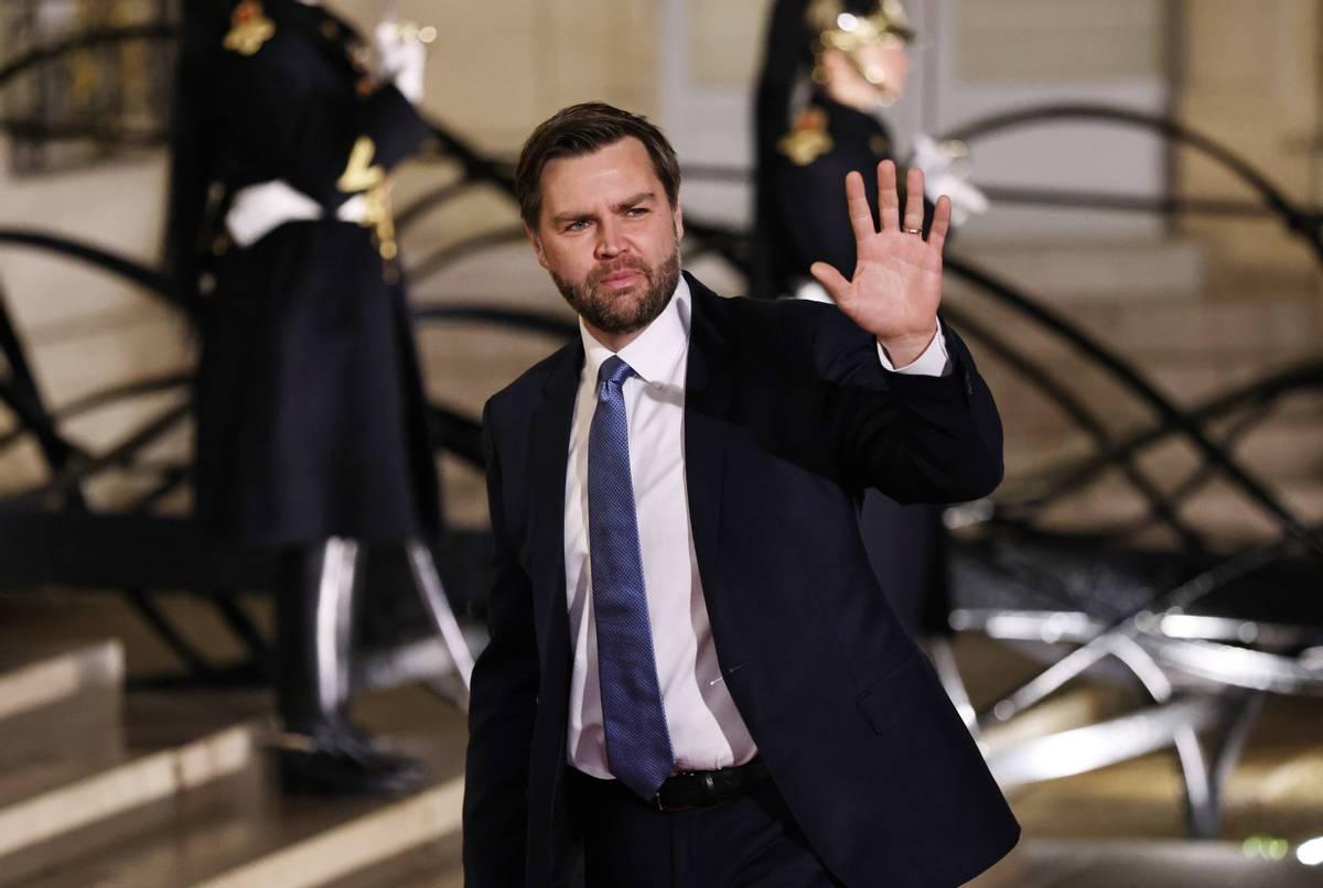 [太阳]美国副总统万斯说“这可能是一场灾难” 美国人将在灾难中度过感恩节！

（