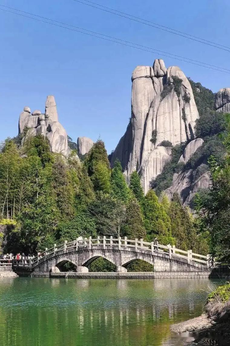 福建宁德是著名的旅游景区

福建宁德市位于福建省东北部沿海，俗称闽东，是闽东地区