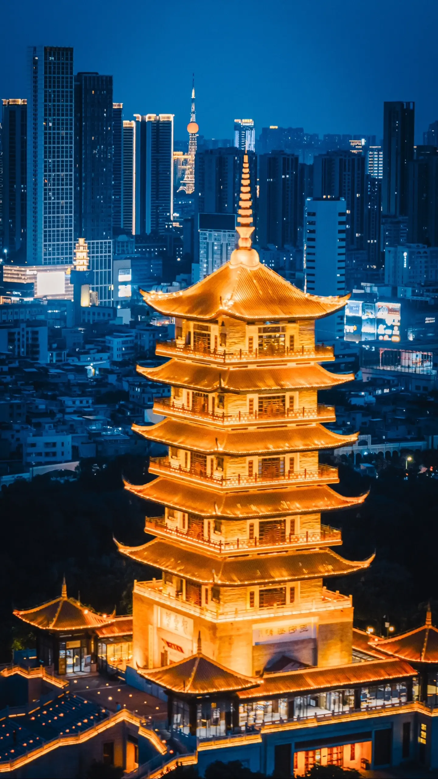 我拍过的城市古今同框。可以看看大家相册里的随手拍吗？