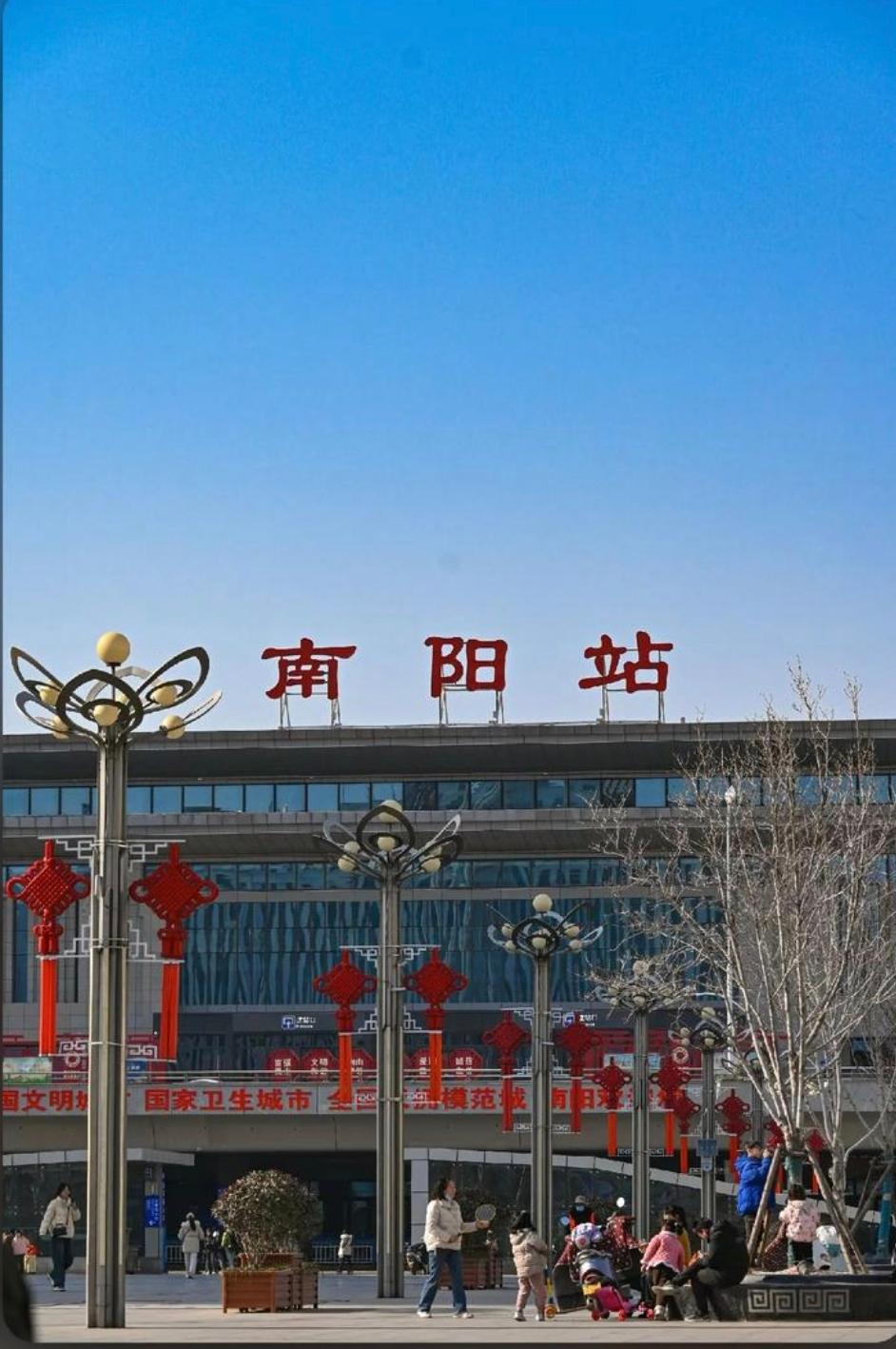 有些人总认为《出师表》没写“南阳郡”三个字，所以文中“南阳”只能是今天南阳城区（