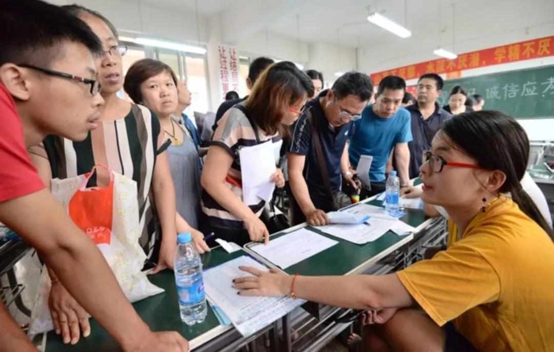 #秋日生活打卡季#中科大毕业生在信息技术行业的薪资待遇会因多种因素存在差异，大致