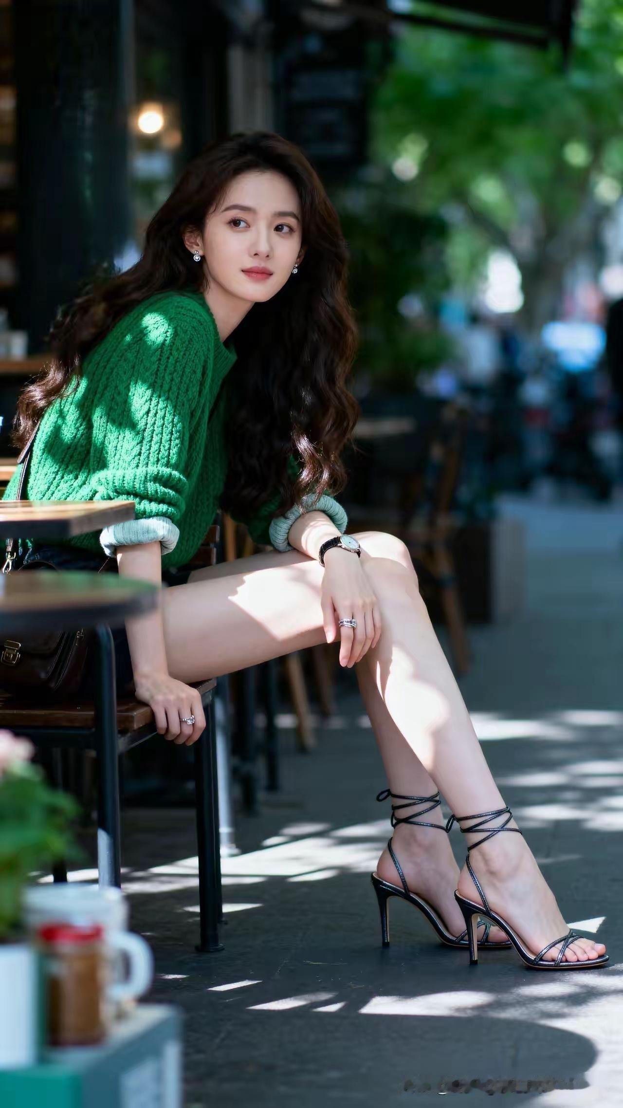 云南处处是美女
丽江束河古镇街拍
有的人怎么可以这么美
云南旅游 高清美女 丽江