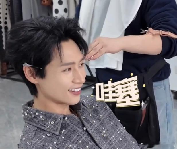 魏晨有自己的外貌check笑不活了！魏晨的外貌check纯属多此一举！从少年到现