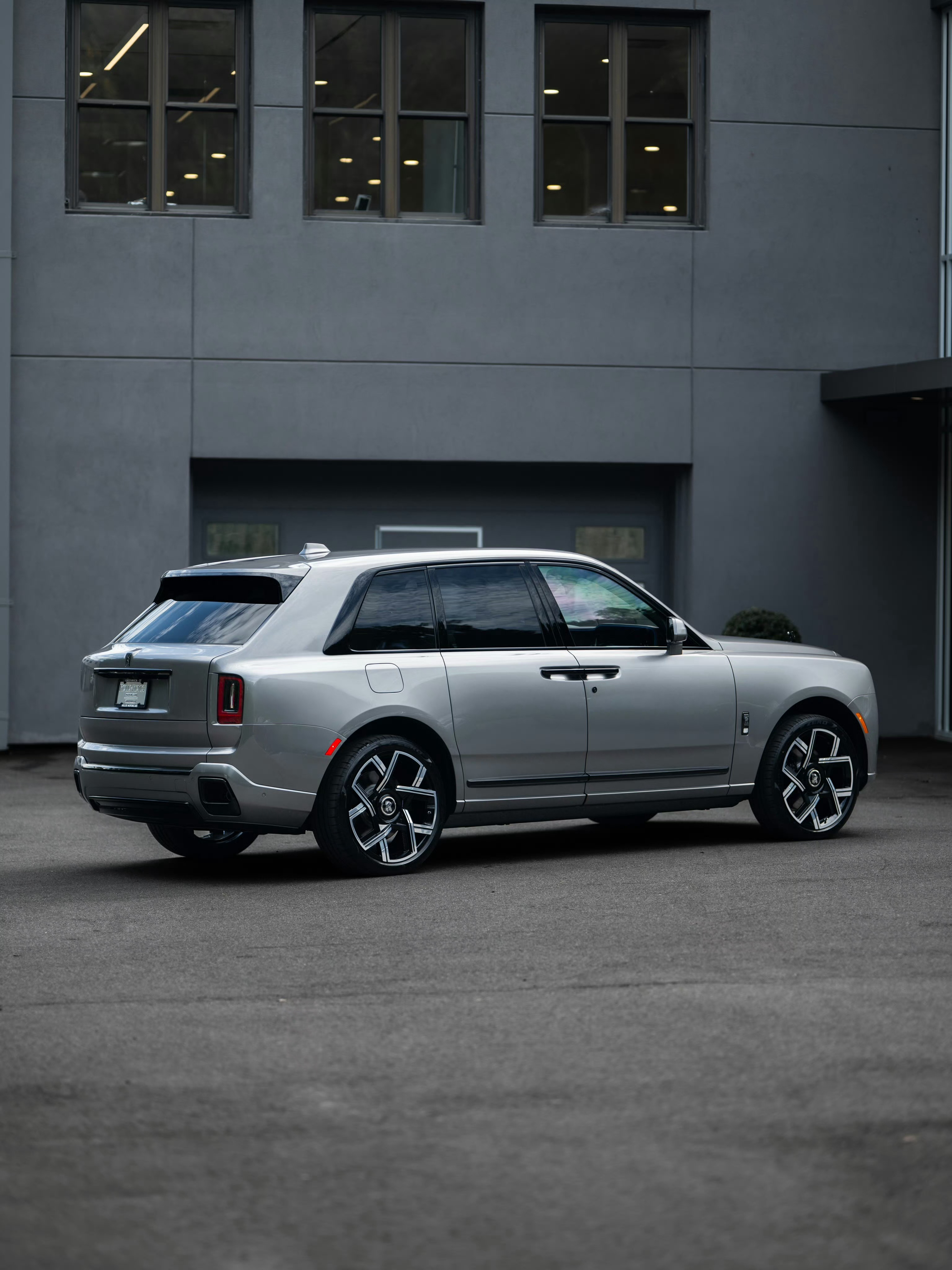 劳斯莱斯 Cullinan Black Badge