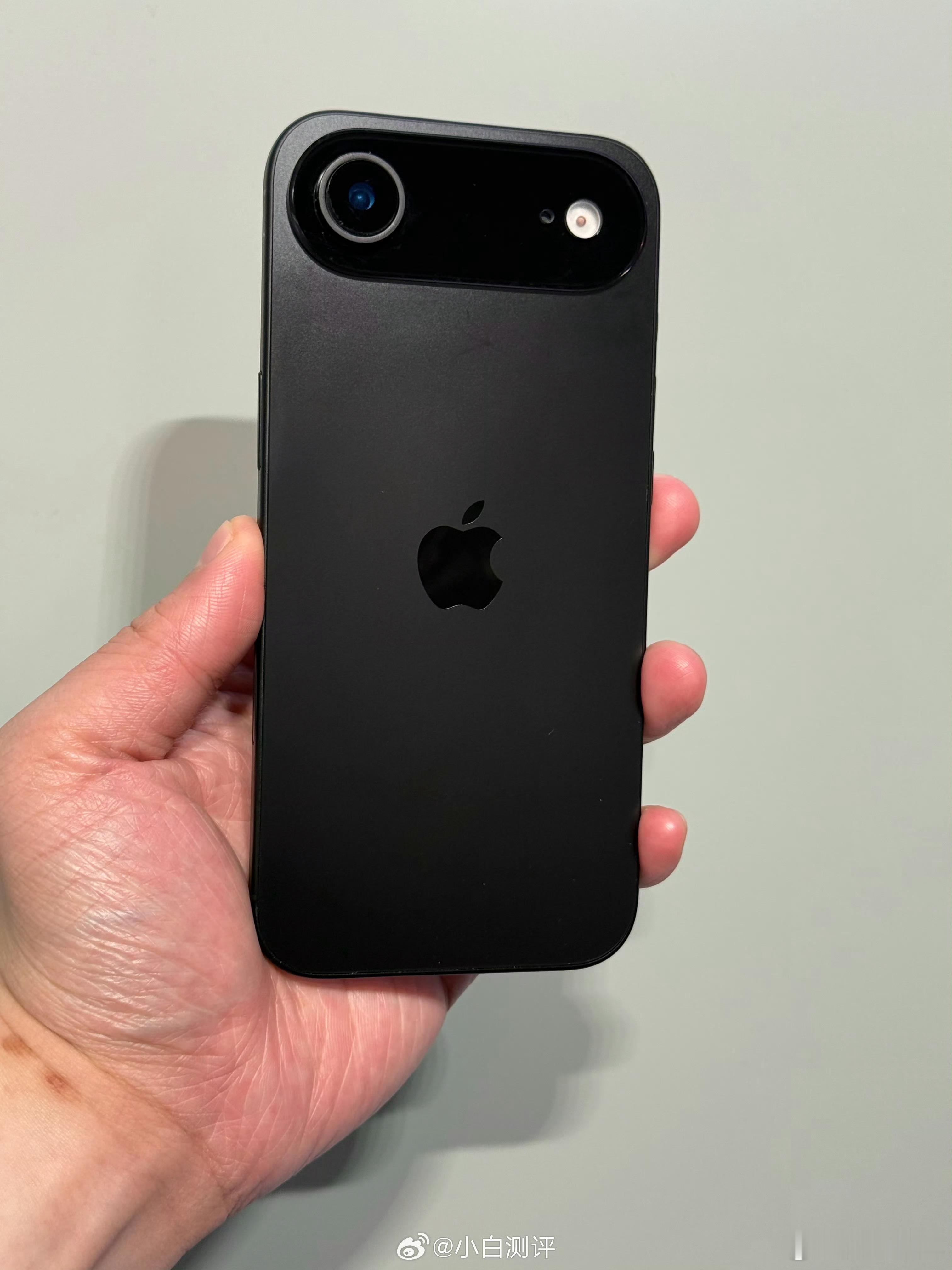 iPhone17国行预计涨价500元 这次Pro版应该取消了128起步就是256