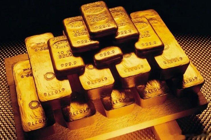 凤凰新闻【究竟怎么回事？黄金抛售潮突袭，金价亚市一度大跌约40美元】周五（6月5