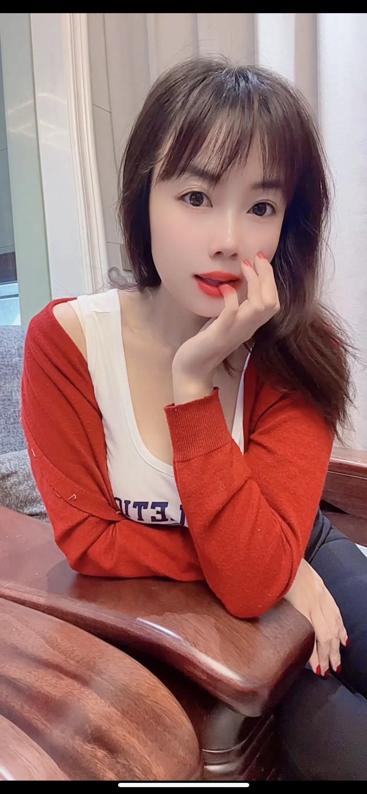 良言一句三冬暖，恶语伤人六月寒。生而为人，请好好说话，请务必善良。
