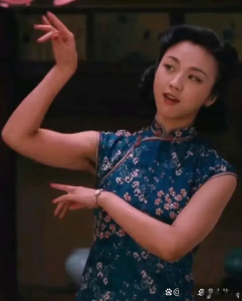 汤唯拍《色戒》被李安导演要求留腋毛，这是什么原因呢。 ​​​