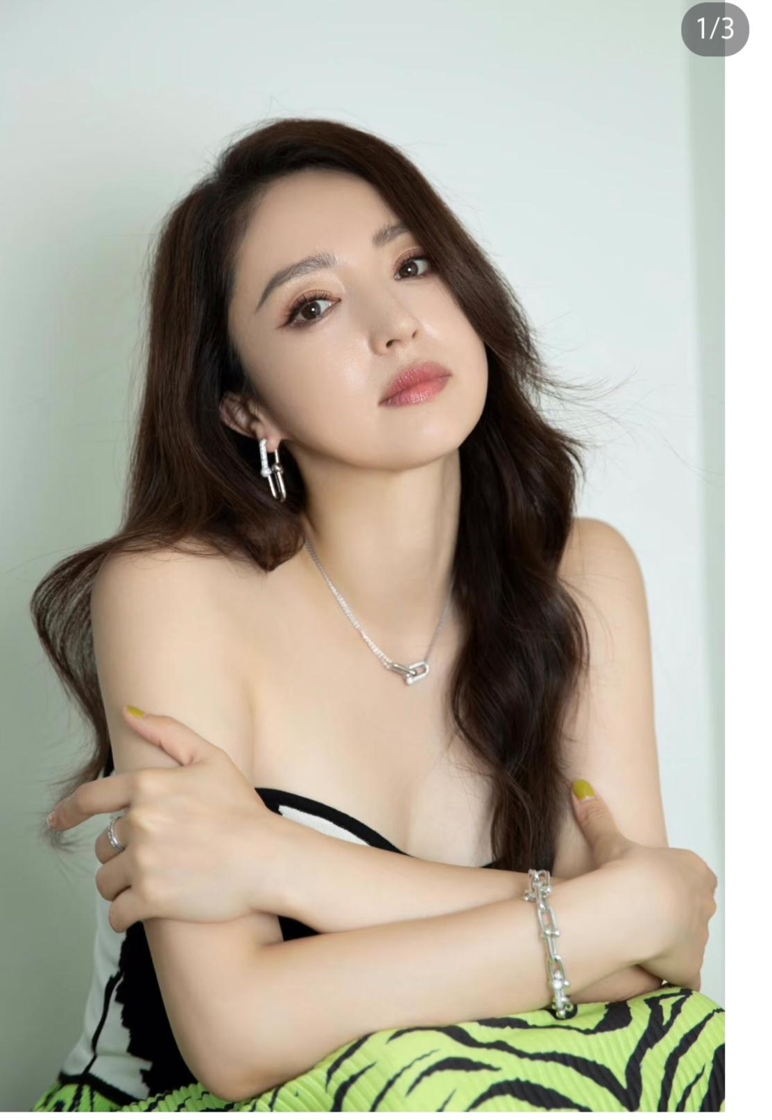董璇拒绝张维伊婚后财产共存的提议，这一决定体现了一种基于现实考量的清醒与成熟。