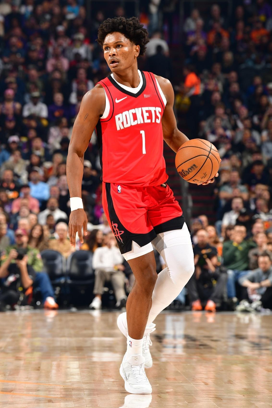 独行侠对阵火箭赛前采访，基德被问及了阿门·汤普森打控卫的表现，对此基德表示：“我