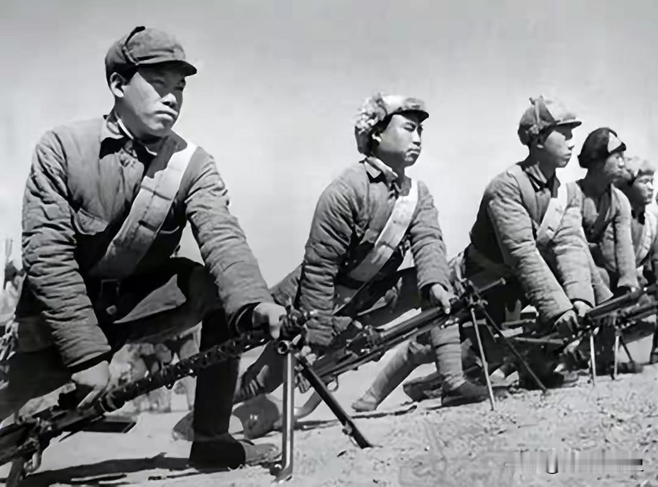 1939年夏，八路军山东纵队在沂水县南桐峪与日军遭遇，战斗十分激烈，双方呈胶着状