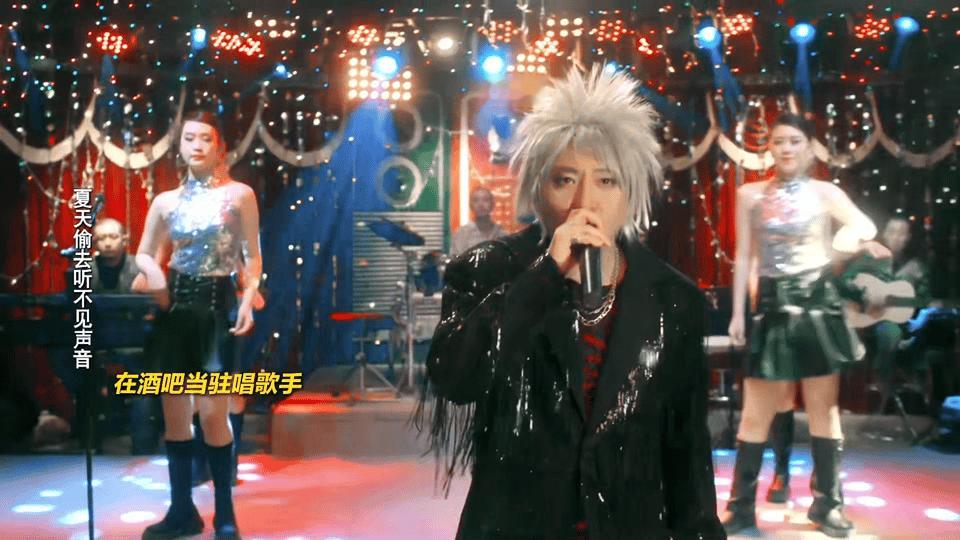 郭京飞演了个高智商折腾体 郭京飞新角色太有看点啦！被停职后不气馁，到处折腾找机会