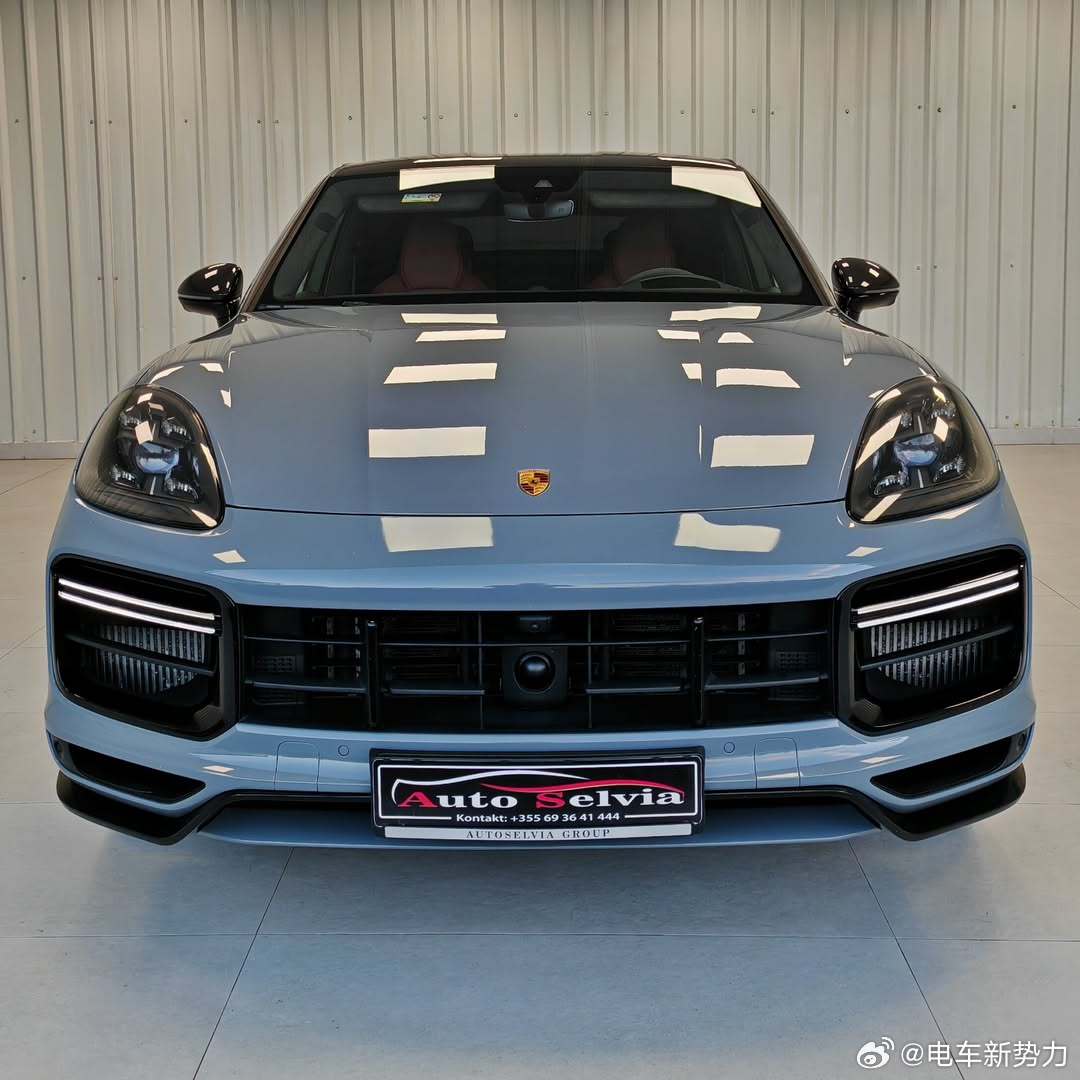 新能源汽车 非常好奇，当保时捷车主和小米车主坐在一起吃饭，会聊什么？新能源汽车