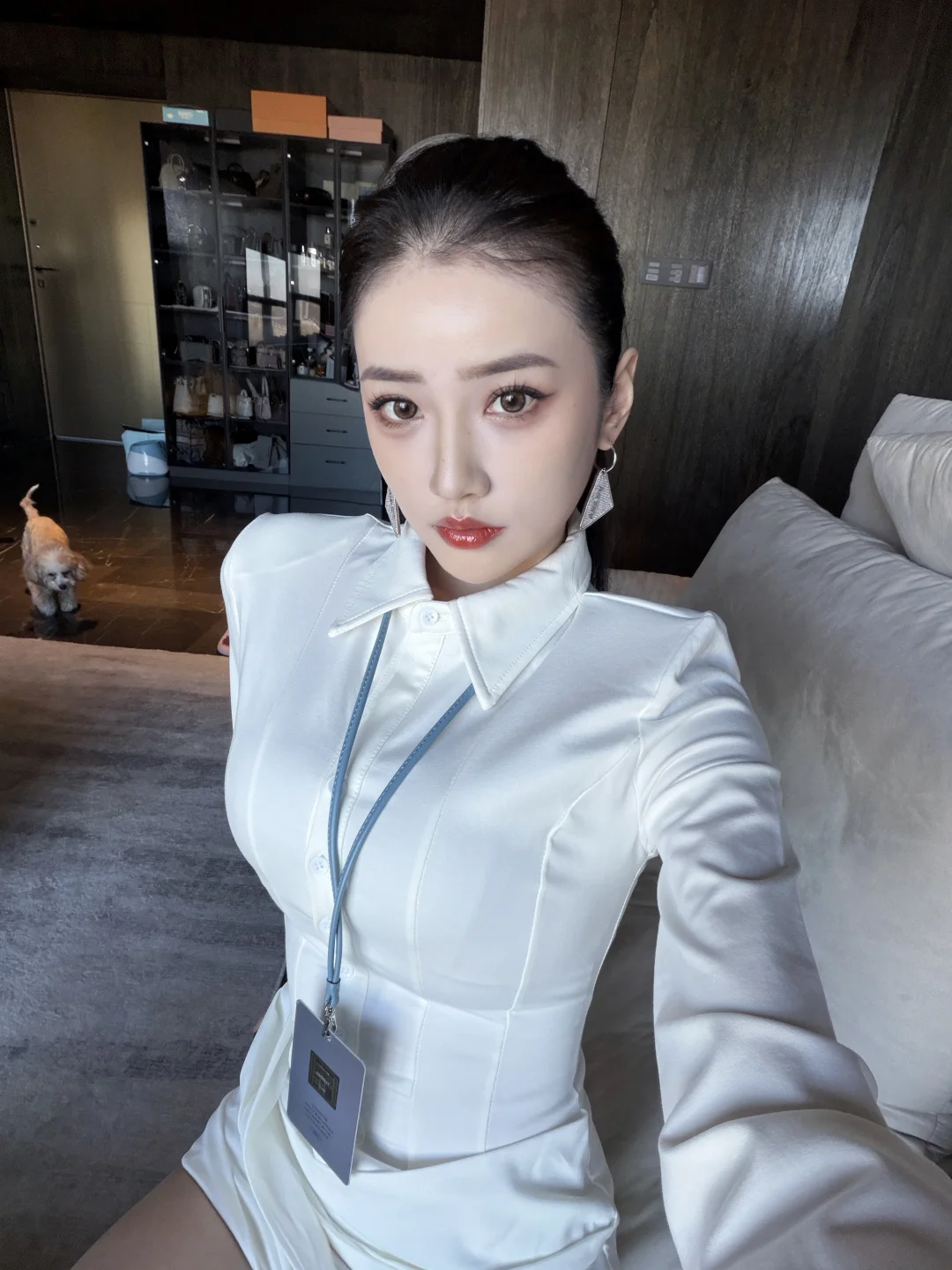 头发梳成大人模样👱🏻‍♀️