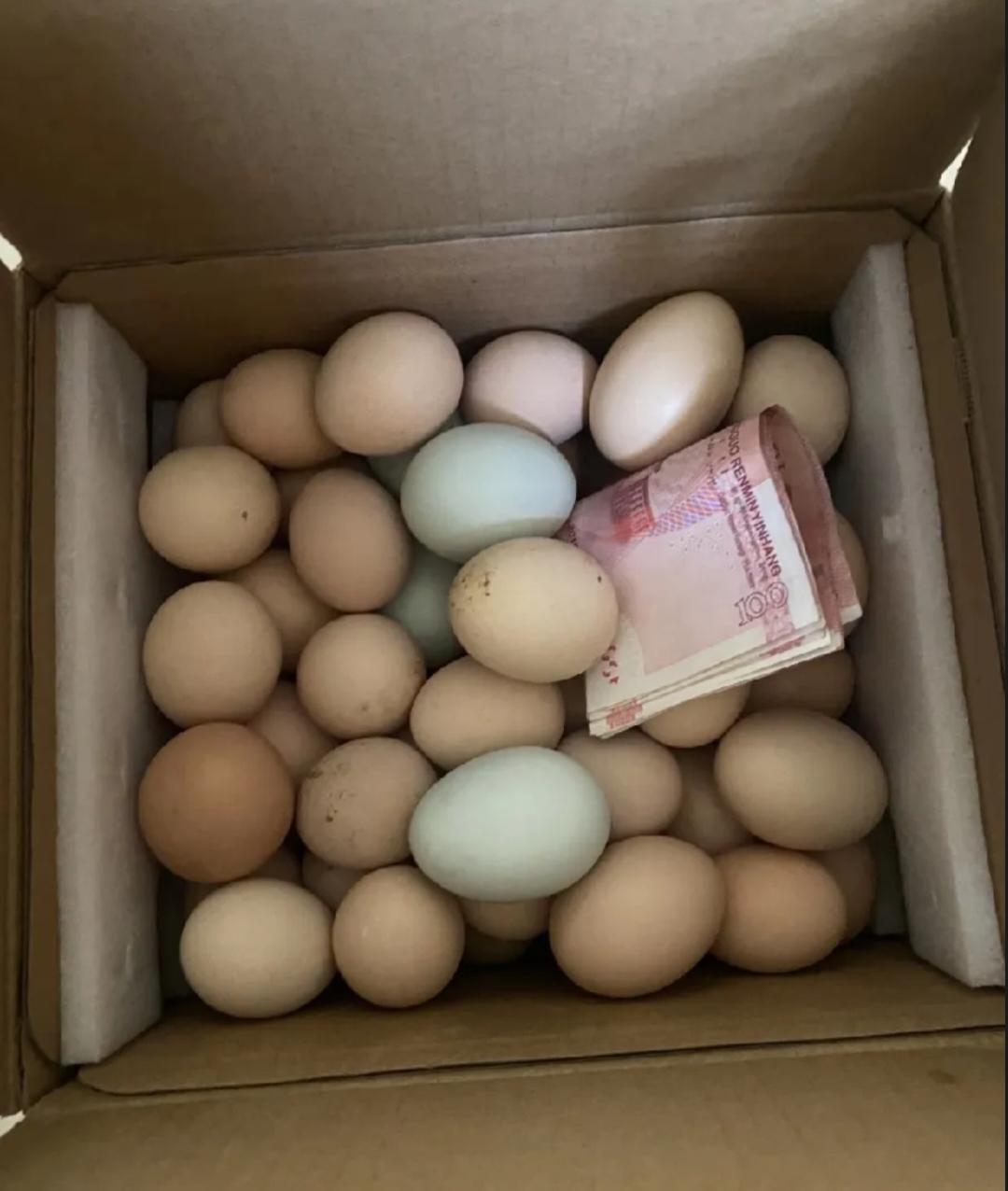 友友们你们帮我分析一下
我大姑是什么意思？
大姑家儿子前年结婚买房，钱不够问我爸