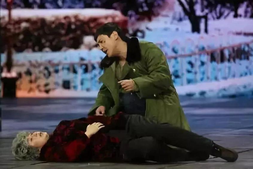 应该怎么反驳“扶老人会被讹，所以不去扶”的观点？
如果这个老人是你的亲戚、邻居，