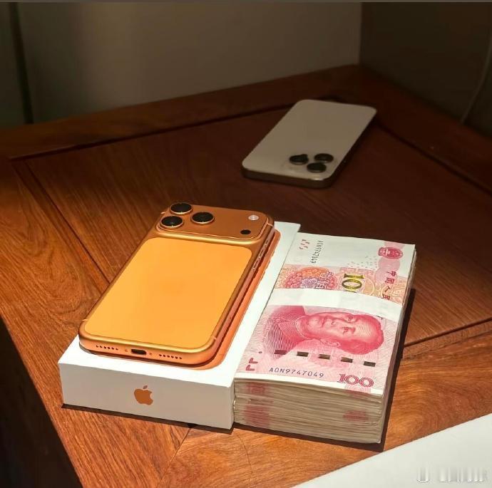 现代人存不下钱的原因是，电子支付让人忘记了现金的厚度。[笑cry] ​​​