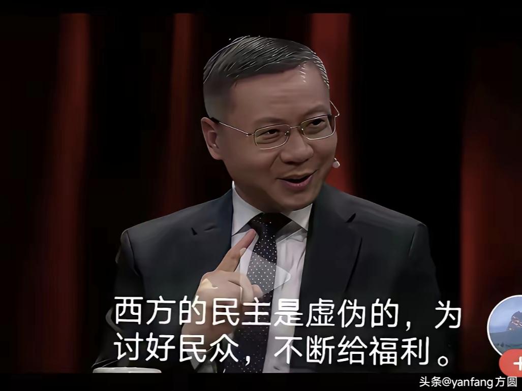 全民发钱发福利，个人认为是宏观调控经济，既可减少贫富差距，同时也是刺激消费，促进
