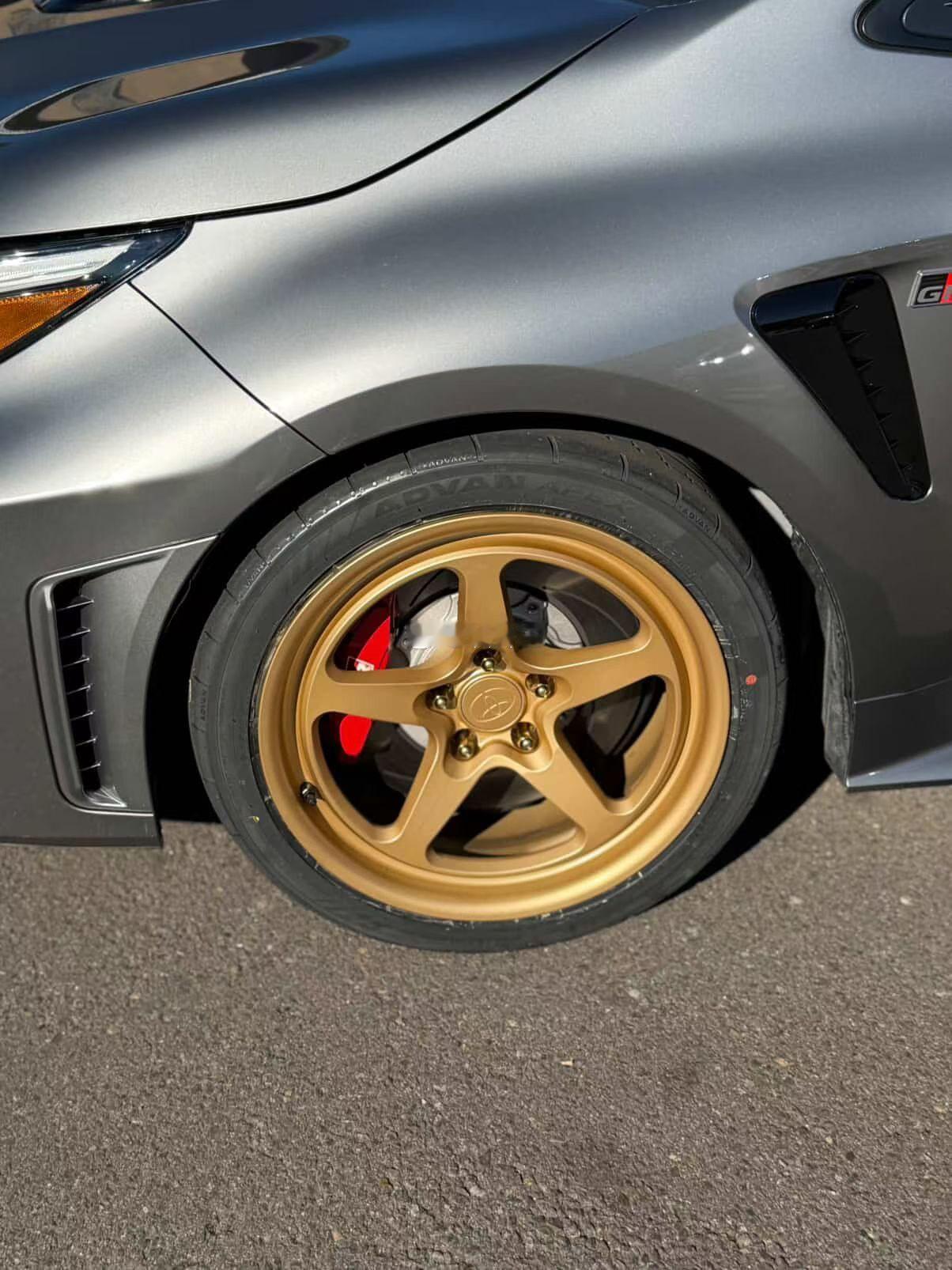 新年换新鞋，继续回图 TLFW 𝐅𝐎𝐑𝐆𝐄𝐃 可以跟单个性化私人高端