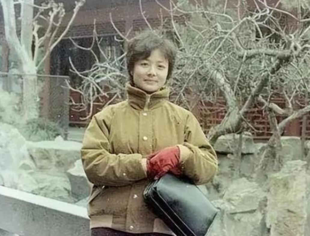 1983年， 王贵娥到北京探亲，不愿回去了，正好《红楼梦》在报纸上招演员，要能进