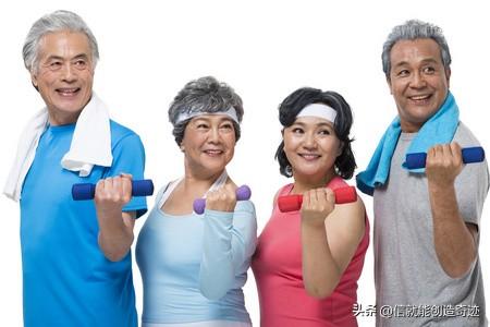 最好的养老，是把日子过成自己的模样
 
邻居陈叔就是最好的例子。早年他总觉得，养